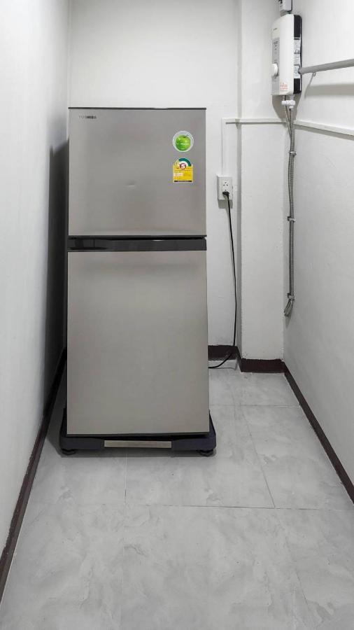 Apartment A4 Dindaeng Bangkok Exterior foto